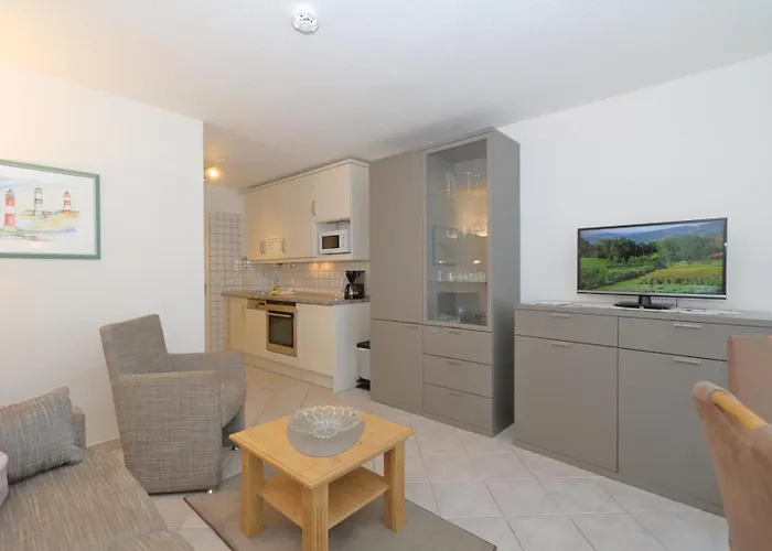 Kompass 2-07 דירה